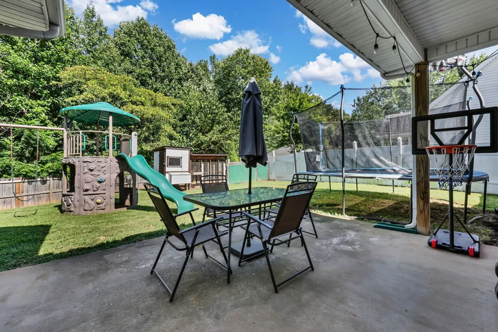 1371 Mountain Way Clarksville, TN 37043