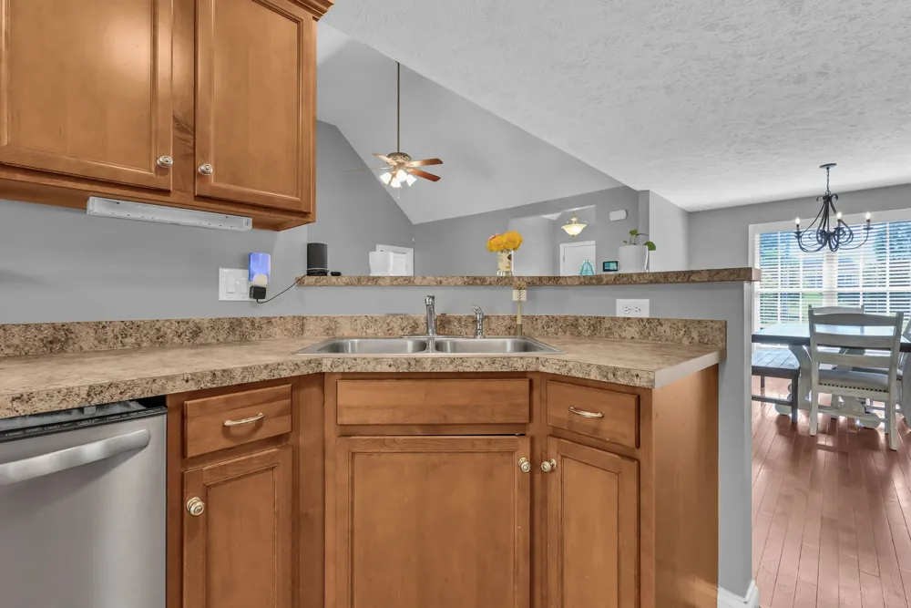 1371 Mountain Way Clarksville, TN 37043
