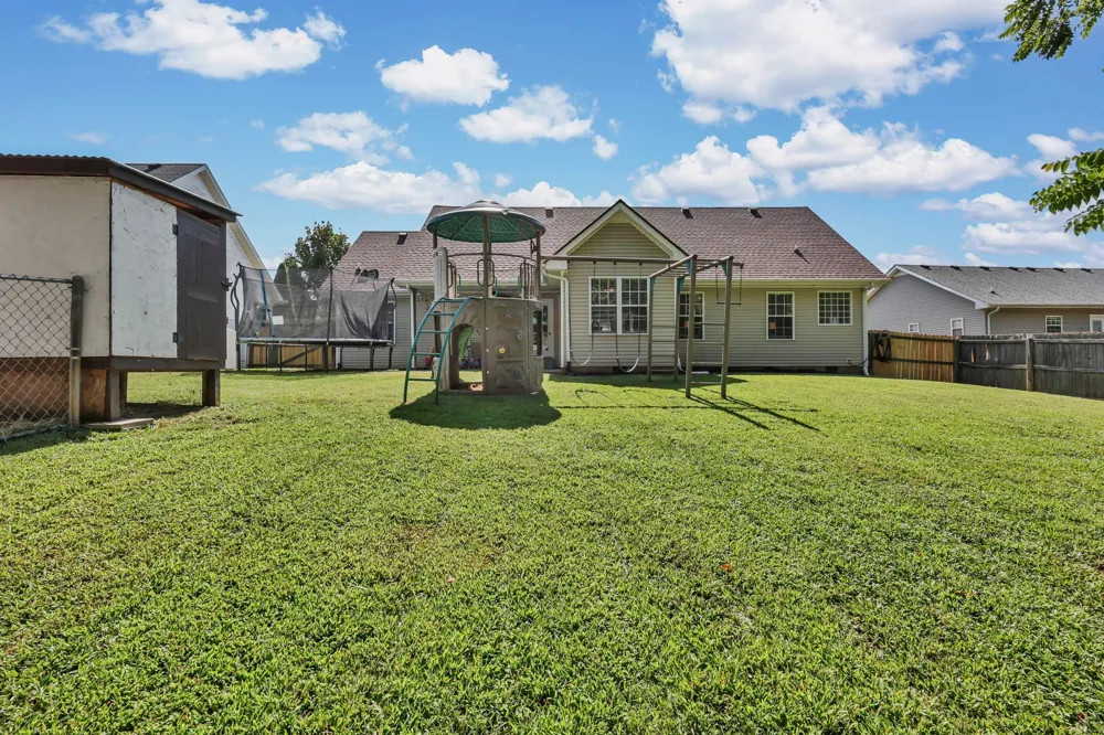 1371 Mountain Way Clarksville, TN 37043