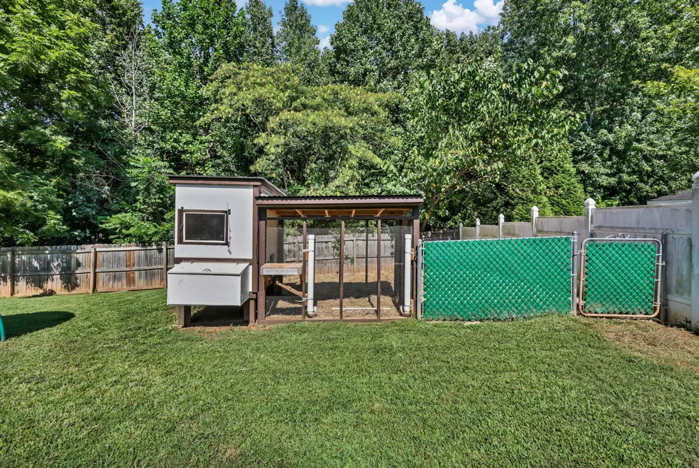 1371 Mountain Way Clarksville, TN 37043