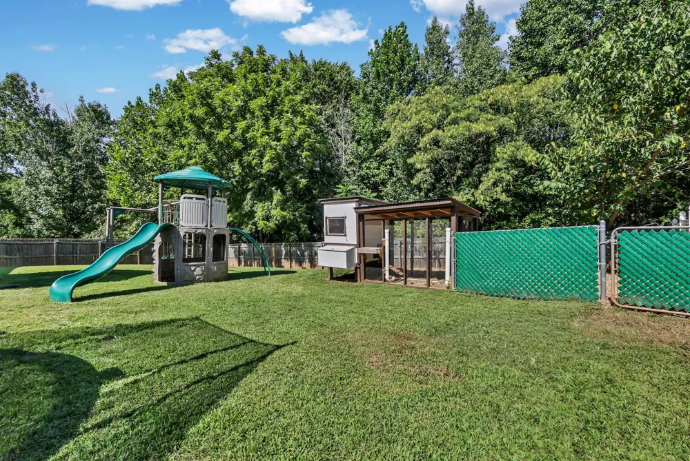 1371 Mountain Way Clarksville, TN 37043