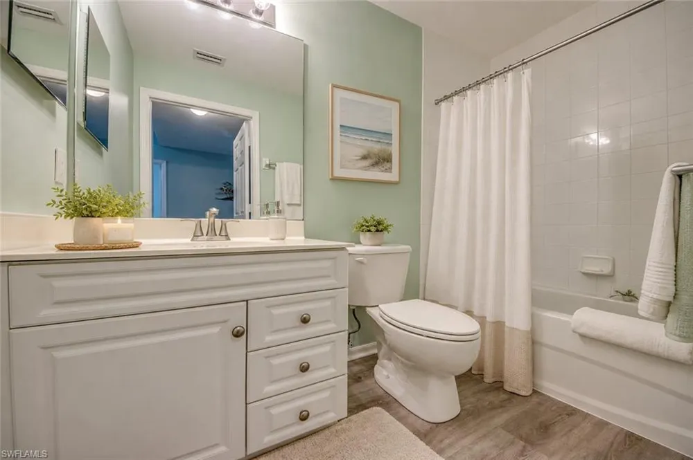 4015 Palm Tree Boulevard #202 Cape Coral, FL 33904
