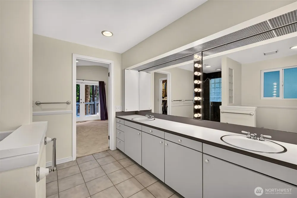 16224 195th Place NE Woodinville, WA 98077