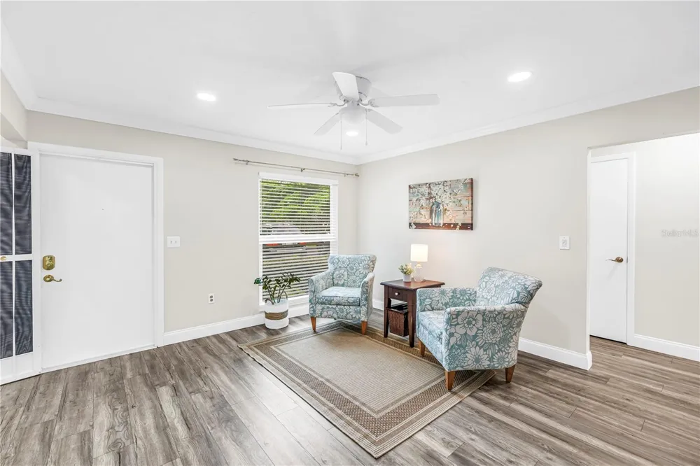 4207 34TH AVENUE DRIVE W Bradenton, FL 34205