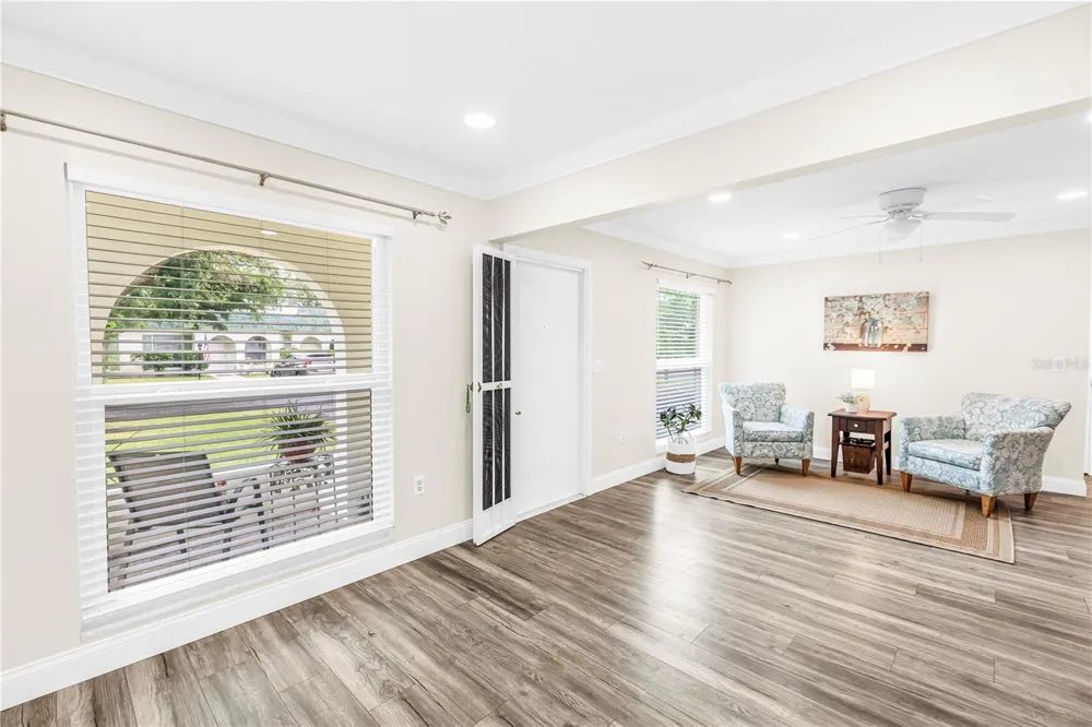 4207 34TH AVENUE DRIVE W Bradenton, FL 34205
