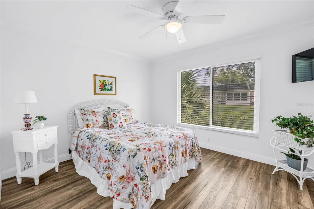 4207 34TH AVENUE DRIVE W Bradenton, FL 34205