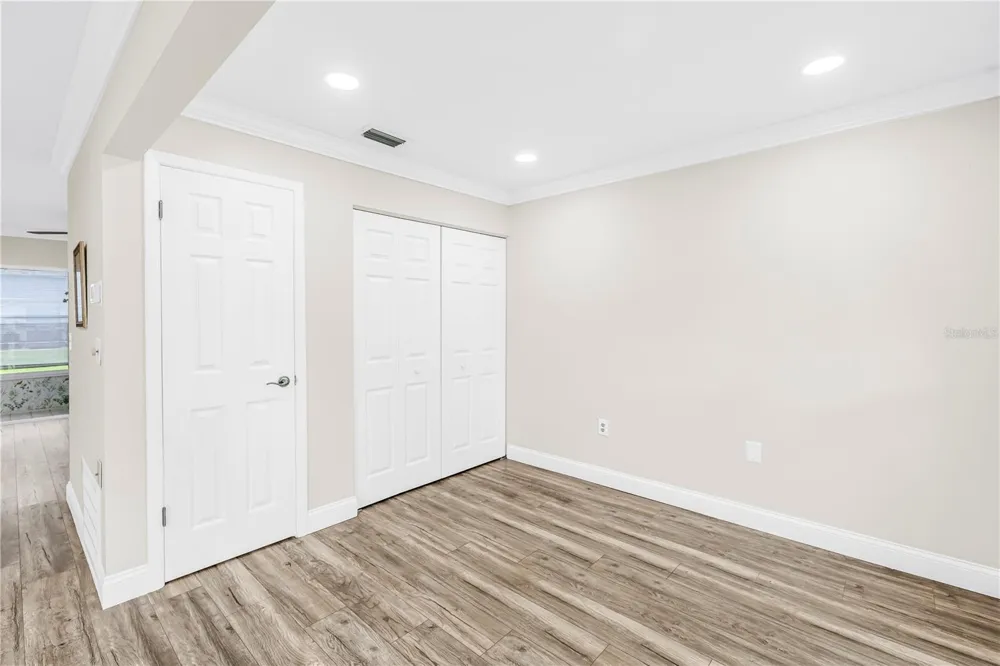 4207 34TH AVENUE DRIVE W Bradenton, FL 34205