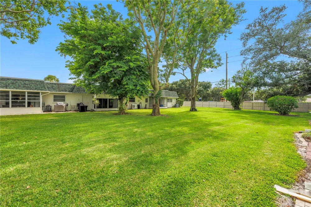 4207 34TH AVENUE DRIVE W Bradenton, FL 34205