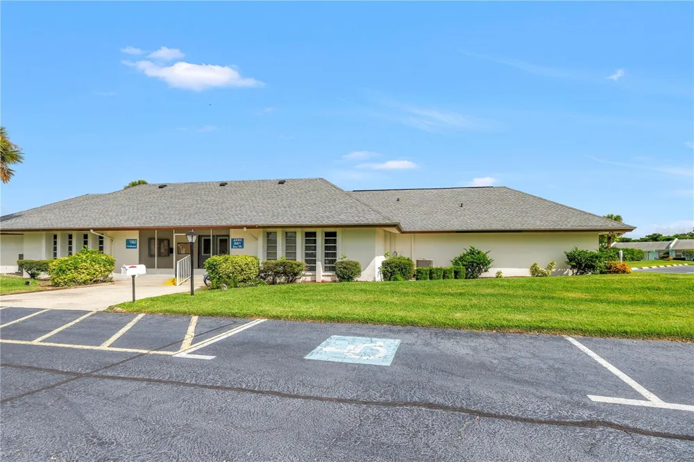 4207 34TH AVENUE DRIVE W Bradenton, FL 34205