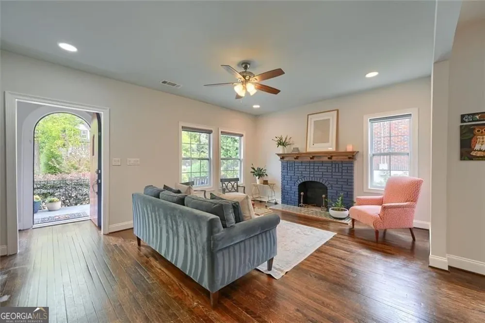 1968 Walker AVE College Park, GA 30337