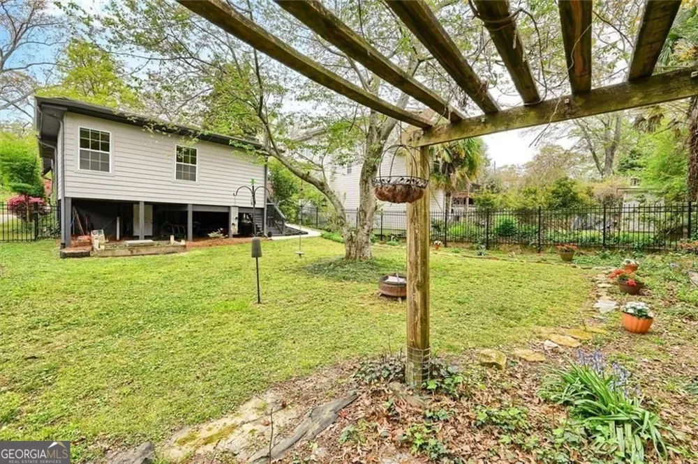 1968 Walker AVE College Park, GA 30337