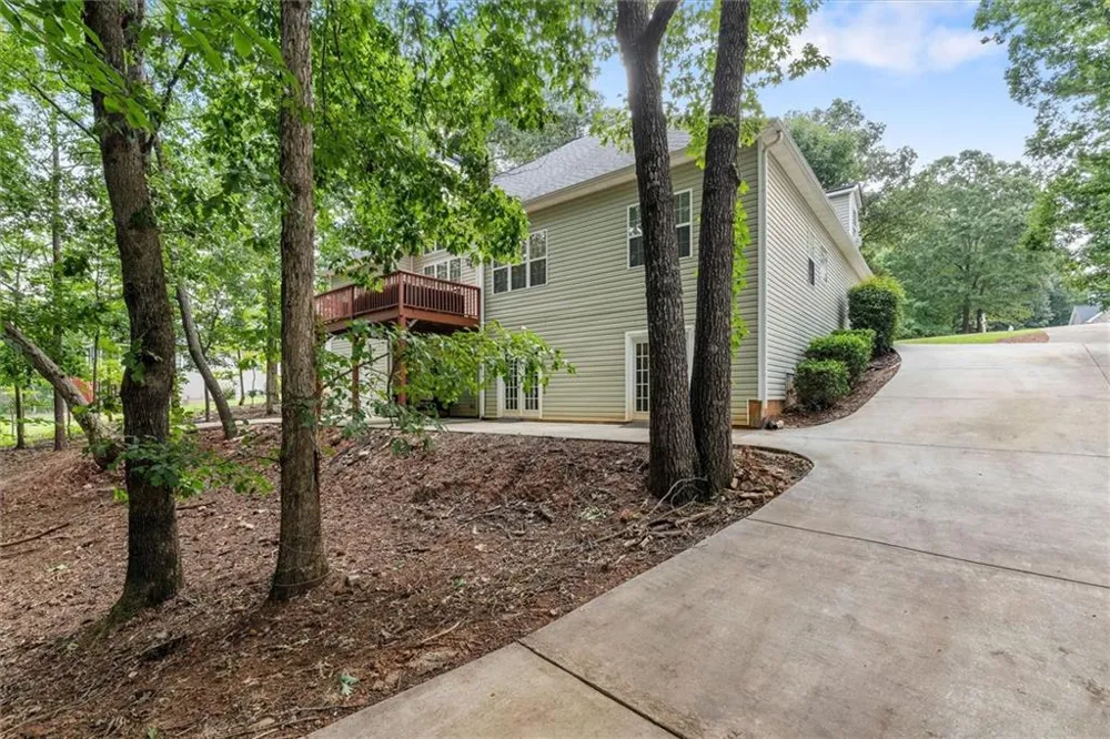 7055 Fletcher Dr Winston, GA 30187