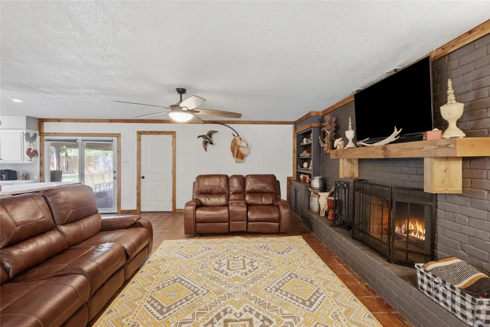 3016 Arapaho Road Commerce, TX 75428