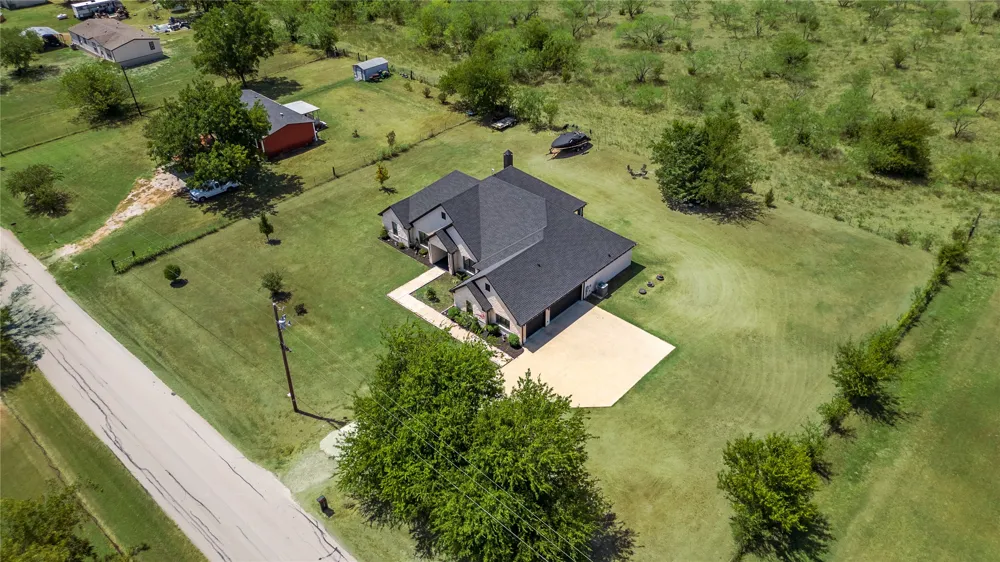 5580 Fair Road Kaufman, TX 75142