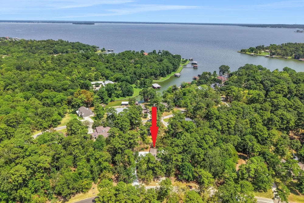 221 Lake Grove Drive Coldspring, TX 77331