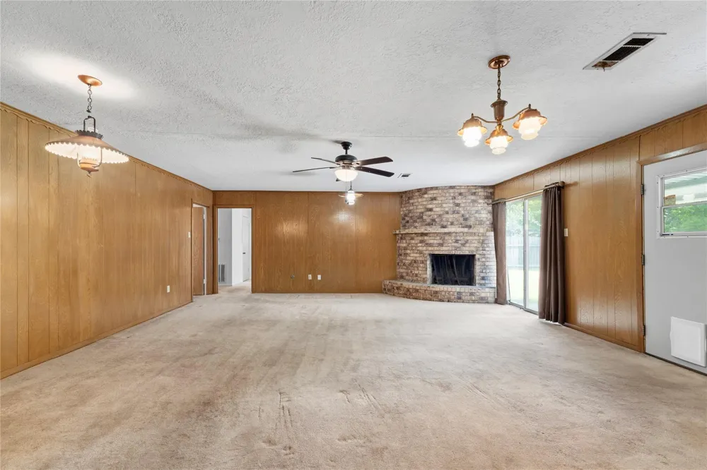 2117 S Houston Road Pasadena, TX 77502