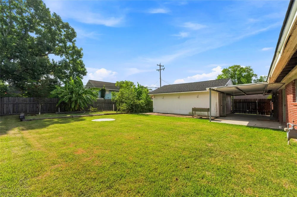 2117 S Houston Road Pasadena, TX 77502