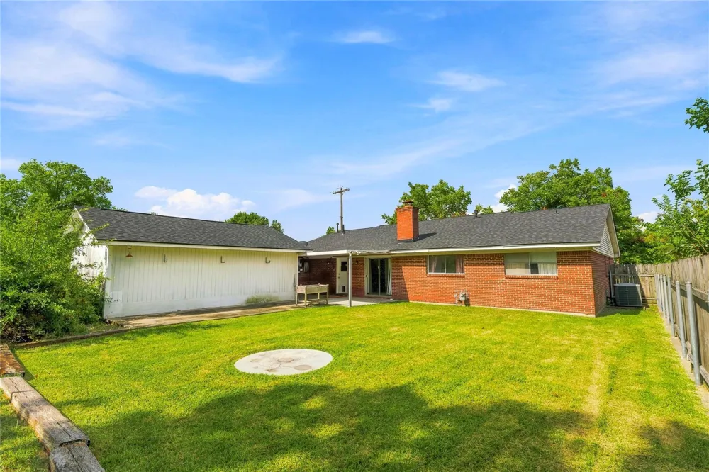 2117 S Houston Road Pasadena, TX 77502