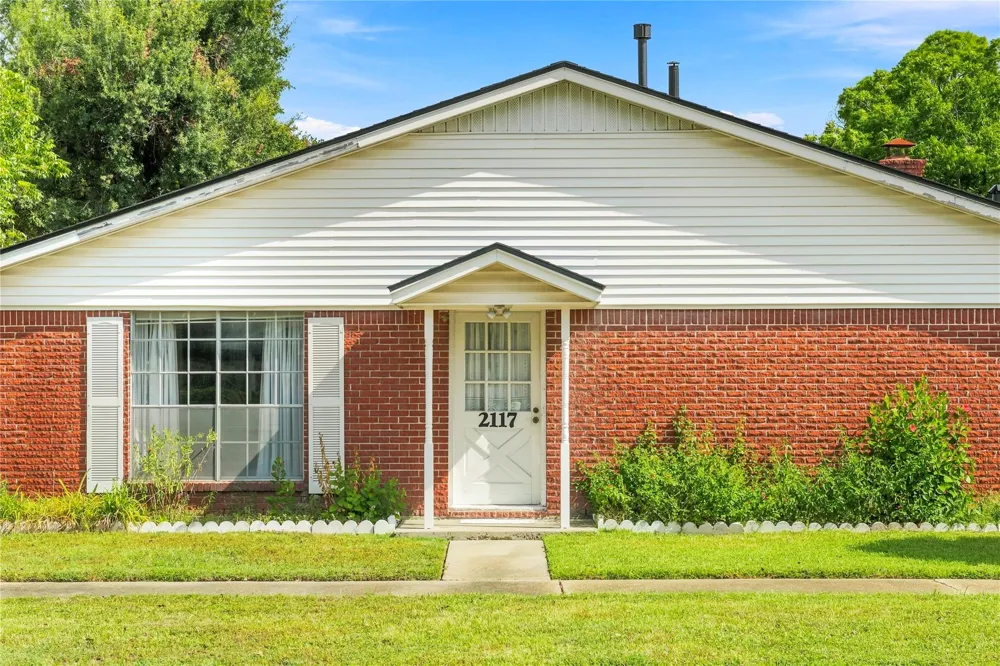 2117 S Houston Road Pasadena, TX 77502