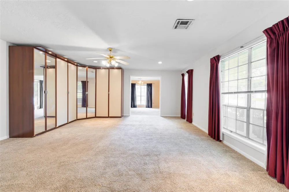 2117 S Houston Road Pasadena, TX 77502