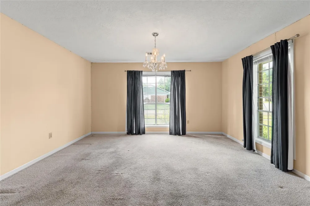 2117 S Houston Road Pasadena, TX 77502