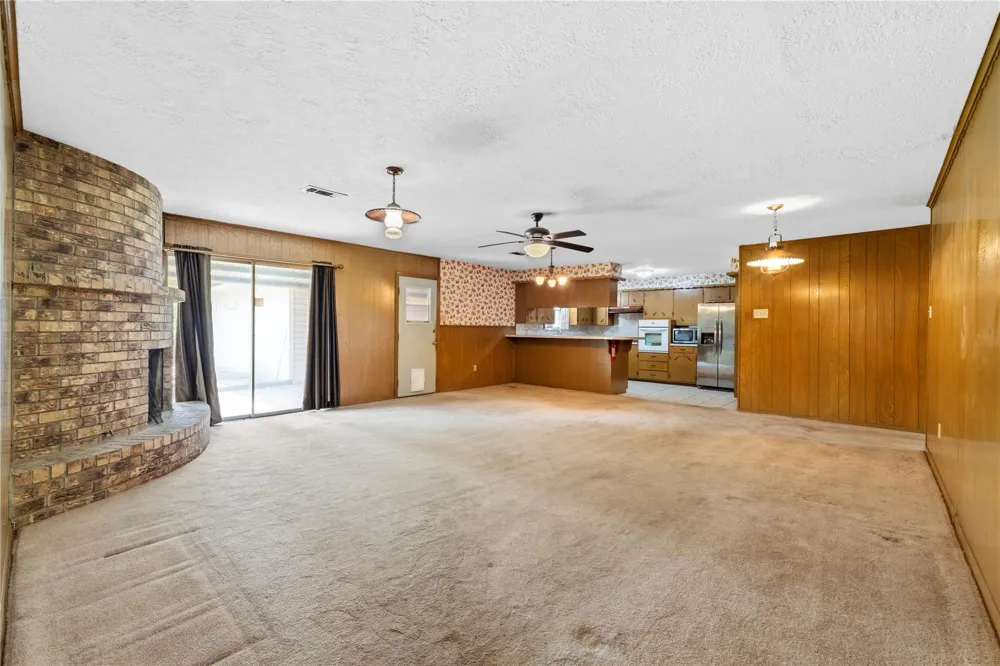 2117 S Houston Road Pasadena, TX 77502