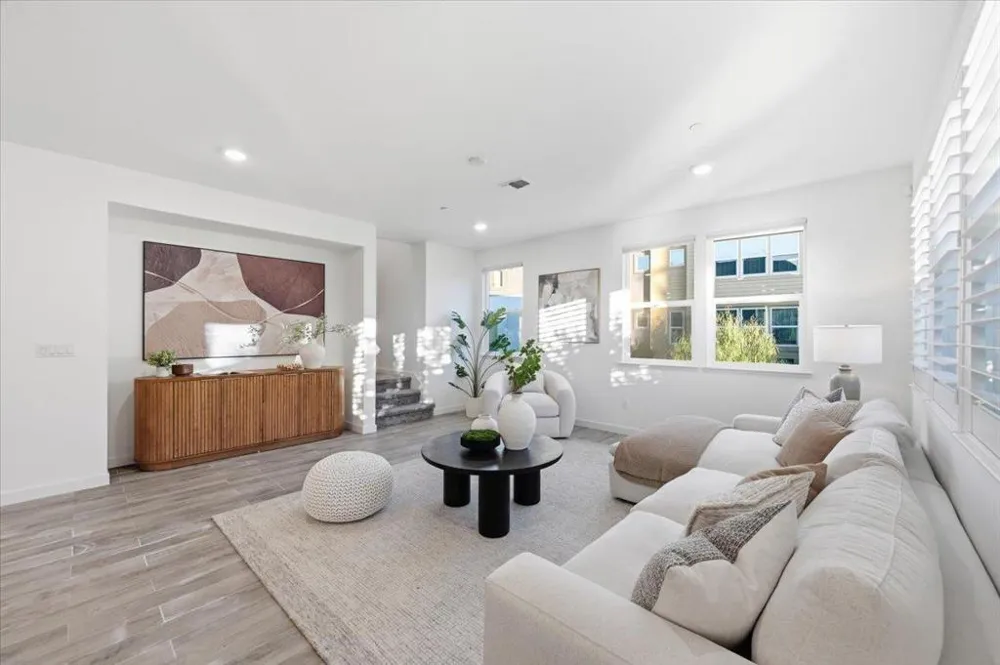 1802 Midnight Circle San Jose, CA 95133