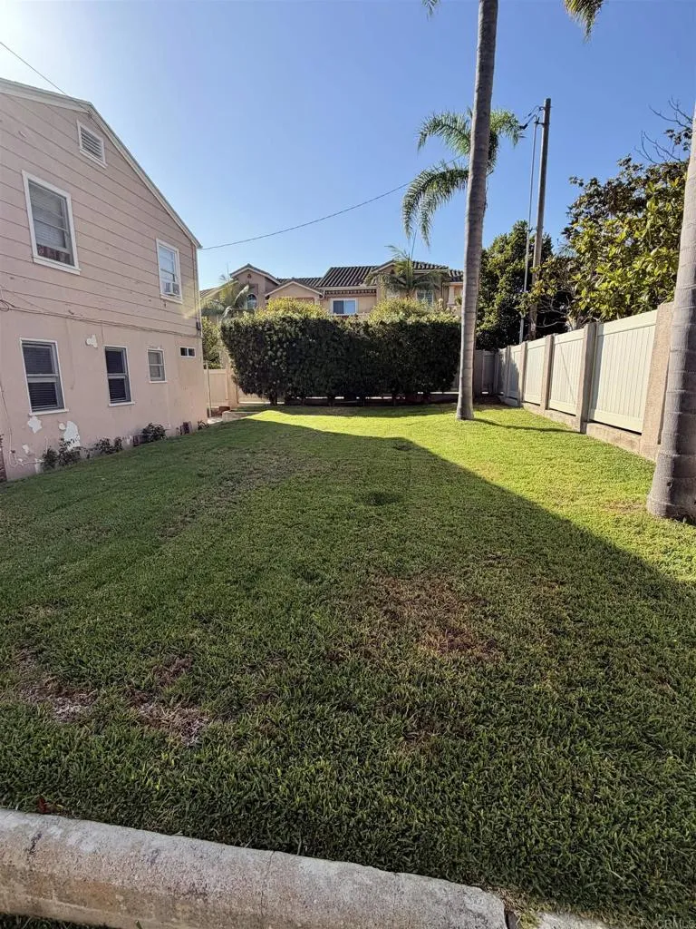 333 Beech Ave Carlsbad, CA 92008