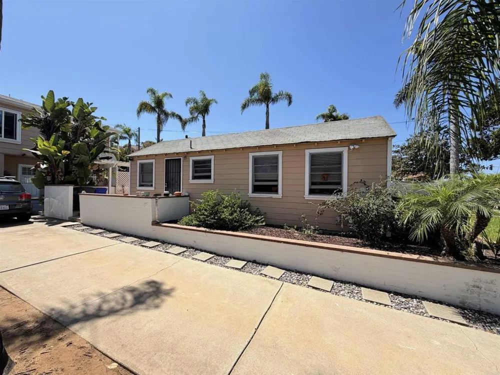333 Beech Ave Carlsbad, CA 92008