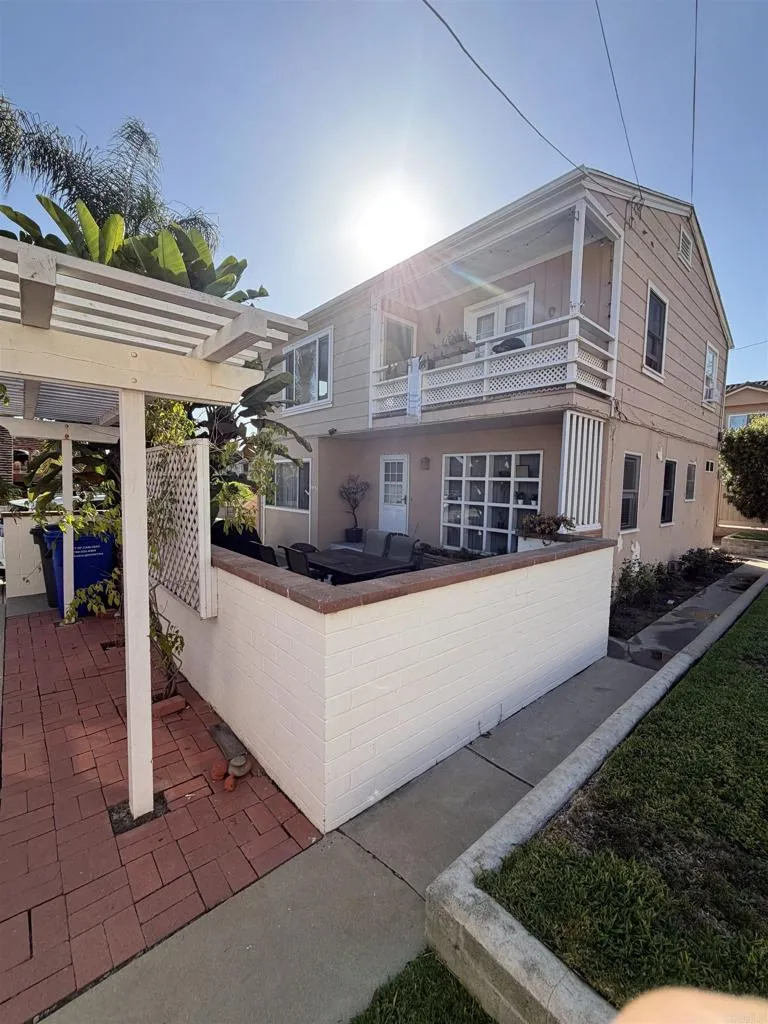 333 Beech Ave Carlsbad, CA 92008