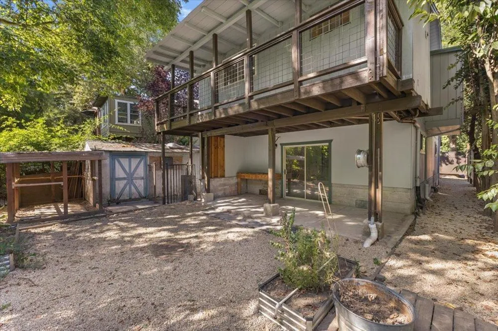 338 River Road Felton, CA 95018