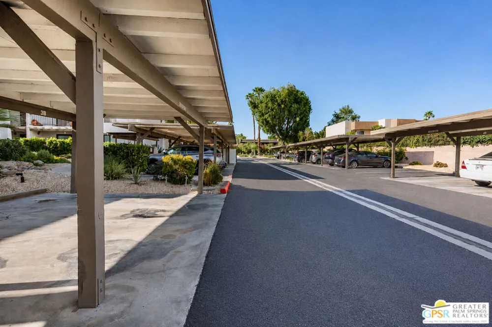 1050 E Ramon Road #42 Palm Springs, CA 92264