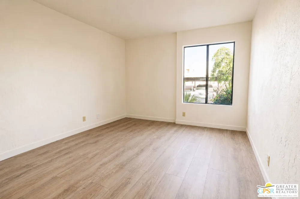 1050 E Ramon Road #42 Palm Springs, CA 92264