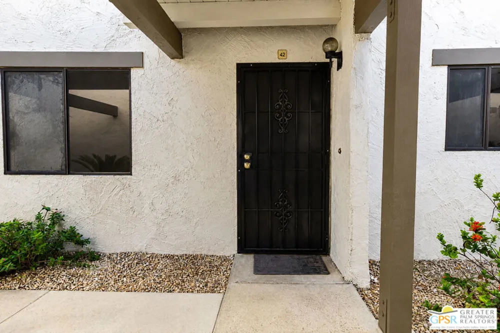 1050 E Ramon Road #42 Palm Springs, CA 92264