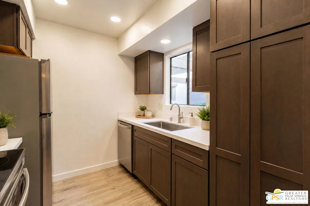 1050 E Ramon Road #42 Palm Springs, CA 92264