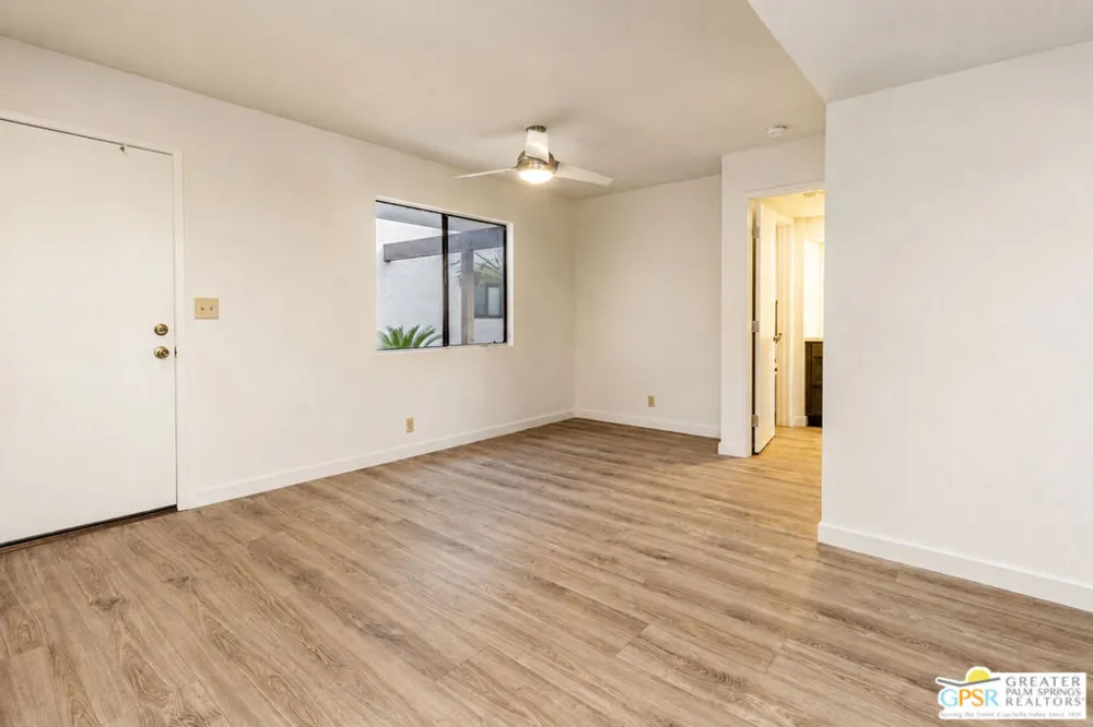 1050 E Ramon Road #42 Palm Springs, CA 92264