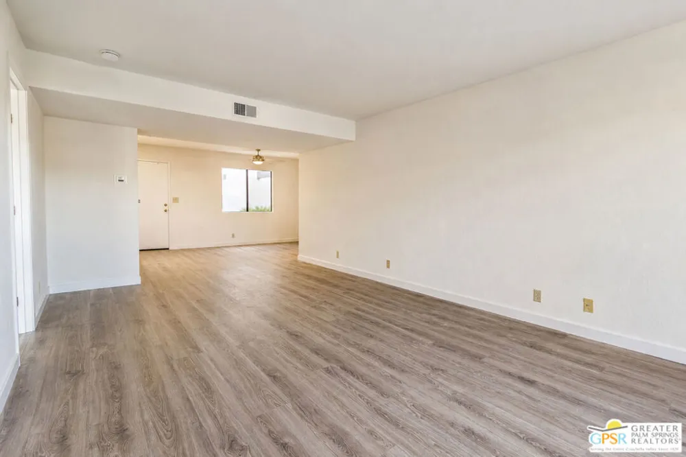 1050 E Ramon Road #42 Palm Springs, CA 92264