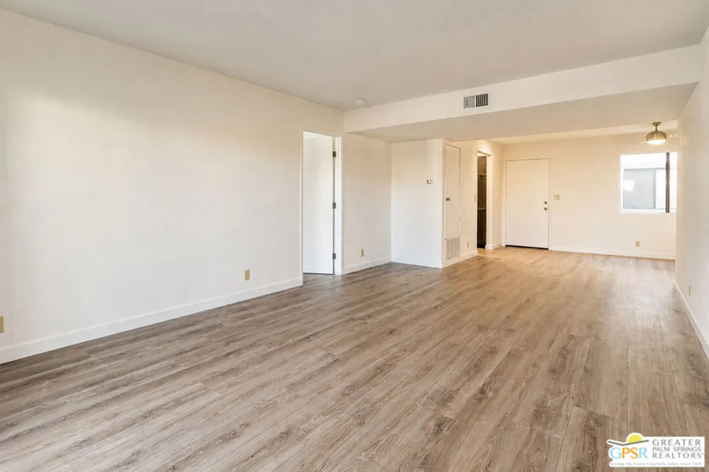 1050 E Ramon Road #42 Palm Springs, CA 92264