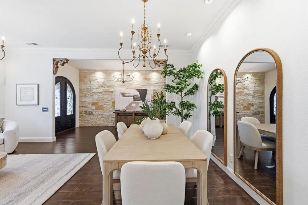 10356 Tonita Way Cupertino, CA 95014