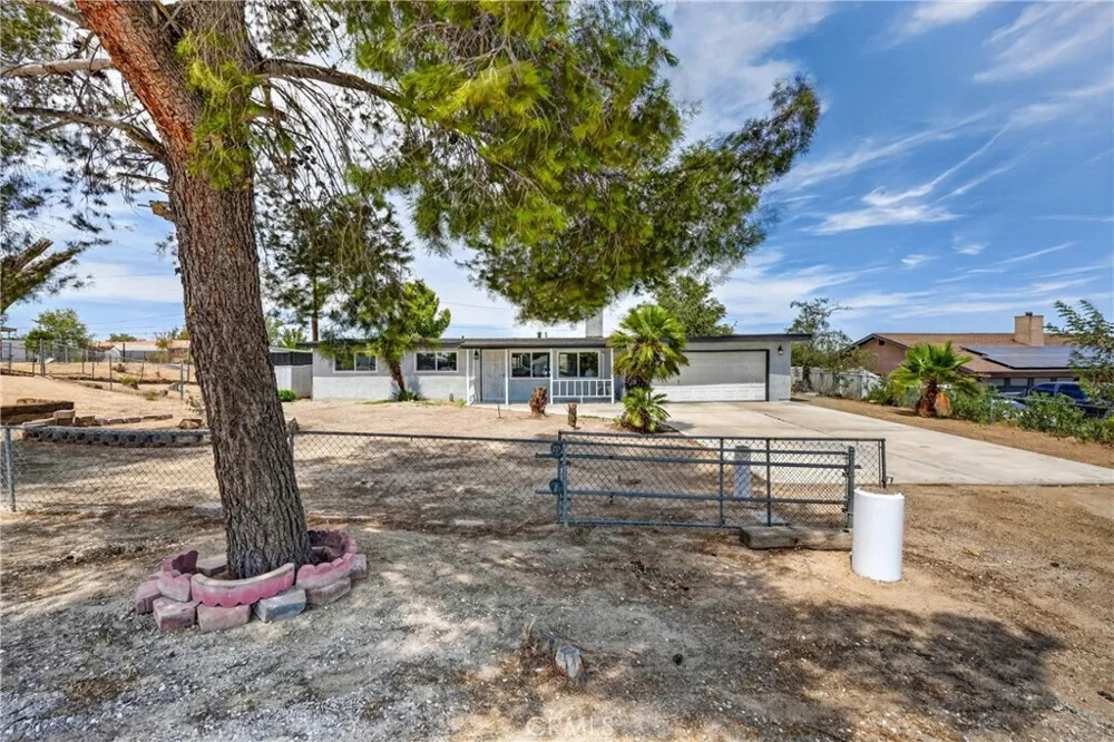 15842 Malpais Lane Victorville, CA 92394