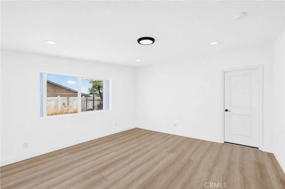 15842 Malpais Lane Victorville, CA 92394