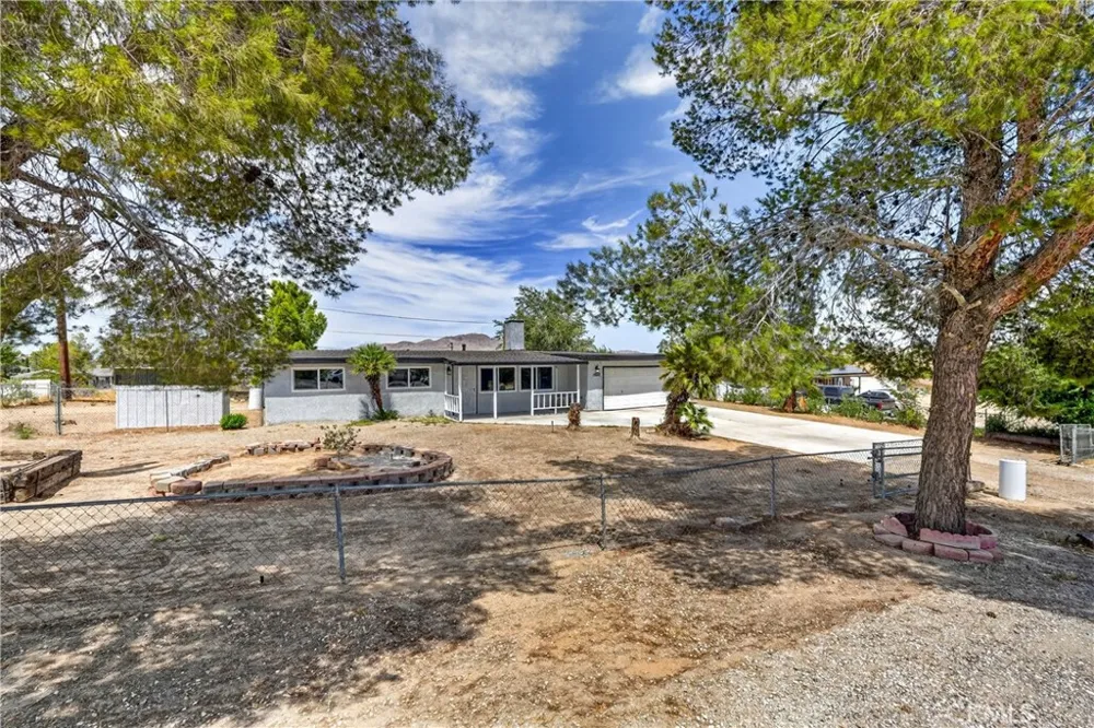 15842 Malpais Lane Victorville, CA 92394
