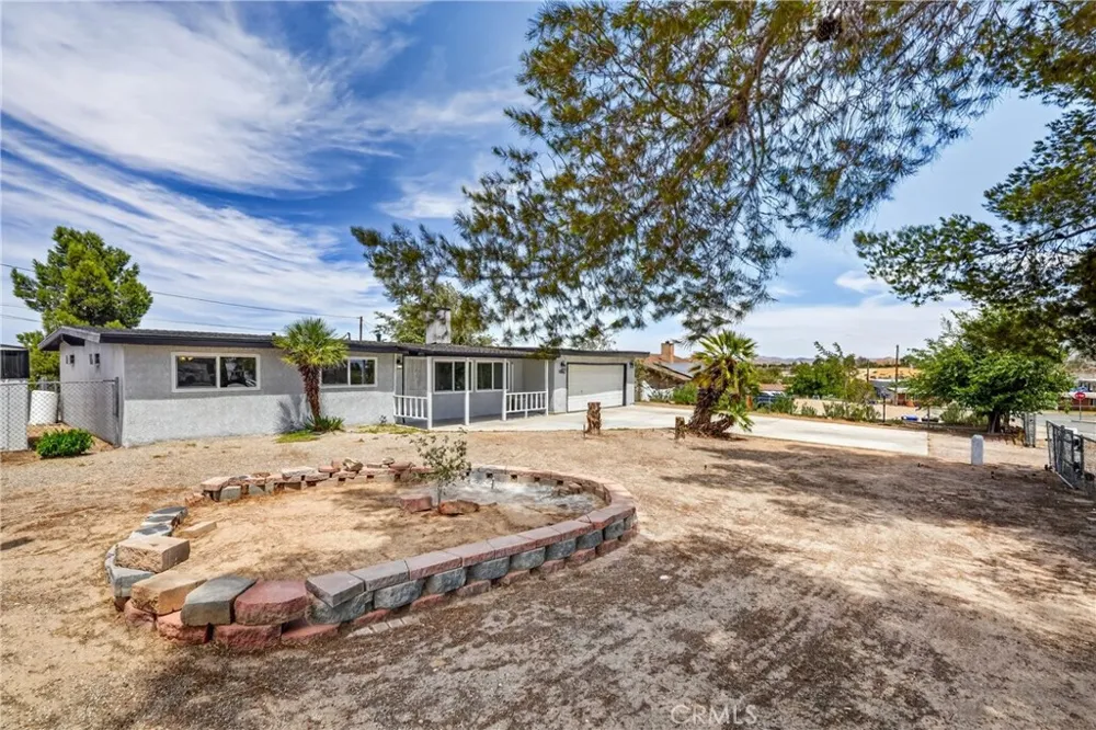 15842 Malpais Lane Victorville, CA 92394
