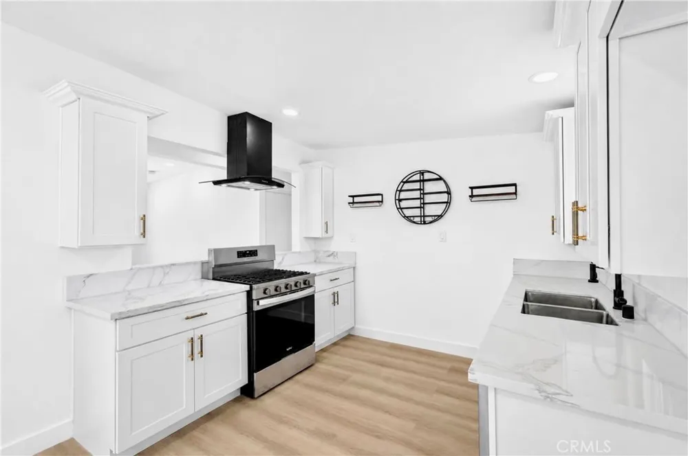 15842 Malpais Lane Victorville, CA 92394