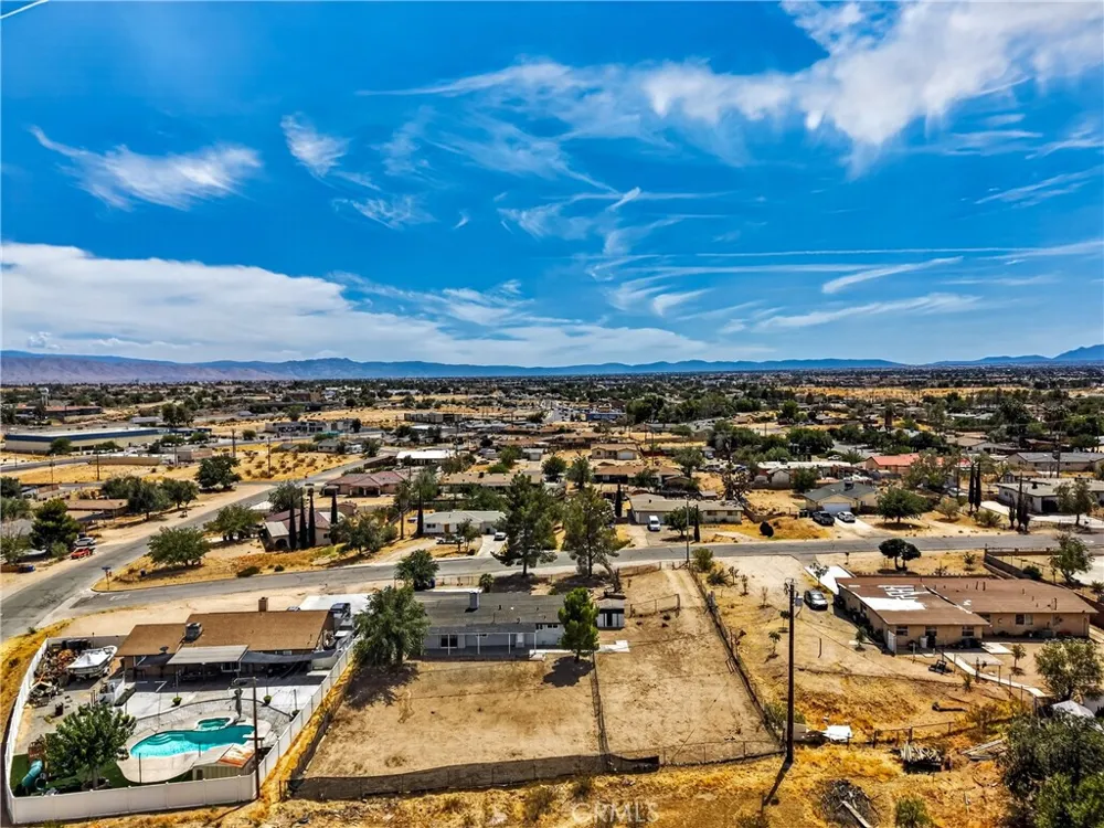15842 Malpais Lane Victorville, CA 92394