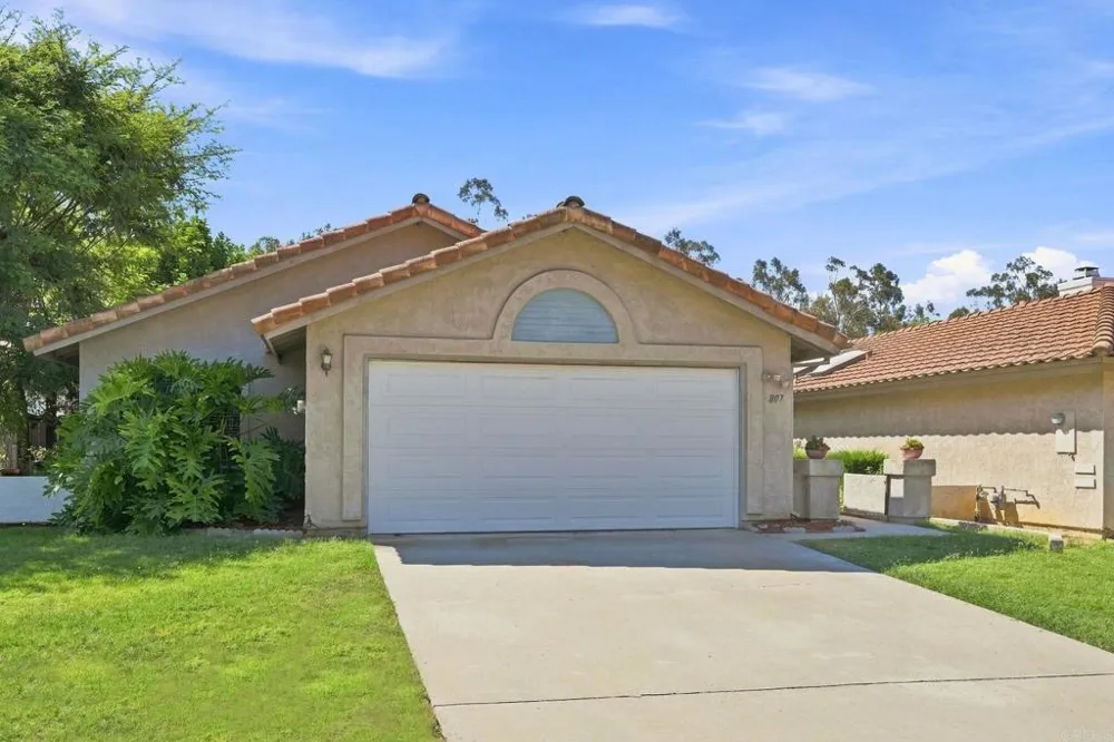 807 Cleveland Avenue Escondido, CA 92026