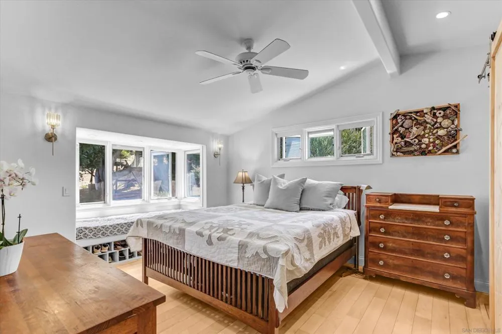 9460 Haley Lane La Mesa, CA 91941