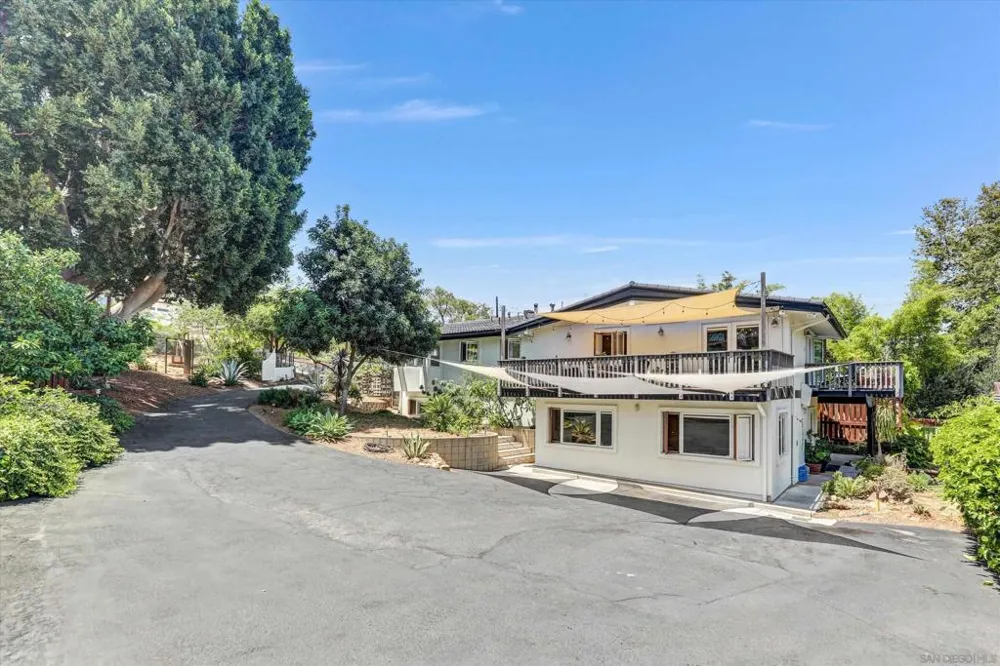 9460 Haley Lane La Mesa, CA 91941