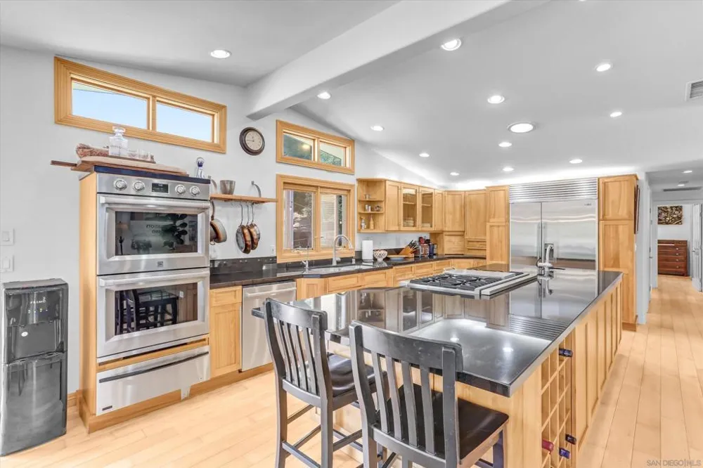 9460 Haley Lane La Mesa, CA 91941