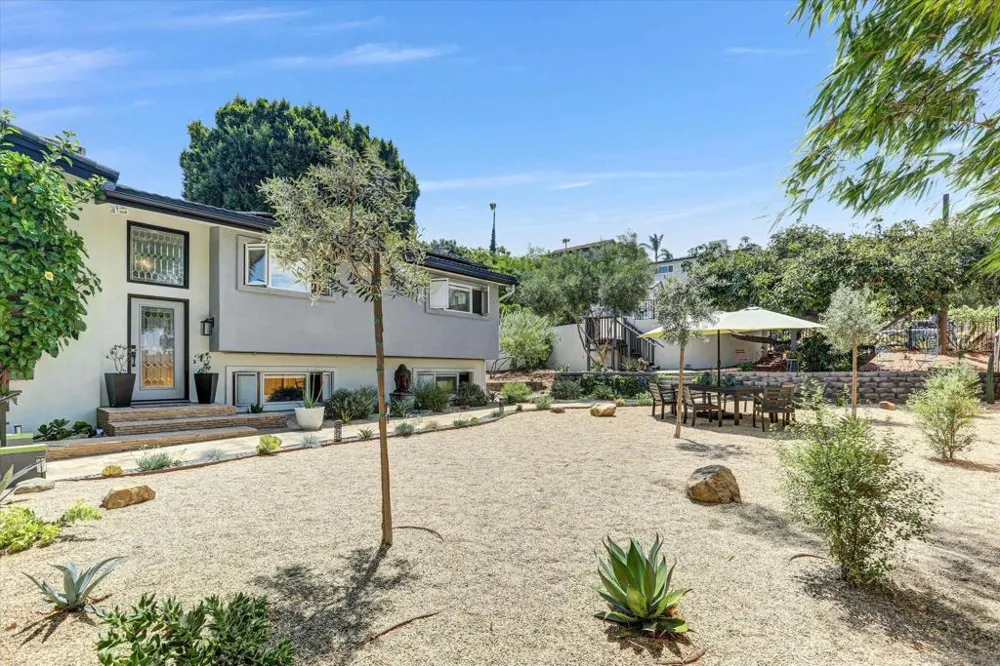 9460 Haley Lane La Mesa, CA 91941